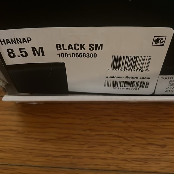 Karen Scott Hanna tall boots with approx 2” heel and chain embel - Picture 4 of 7